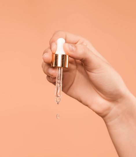 Experience the Timeless Elixir: Castor Oil in Bestiale Makeup's Formulations