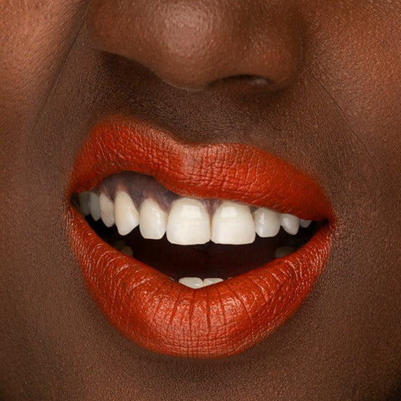 Rouge à Lèvres Golden Harness | Bestiale Beauty